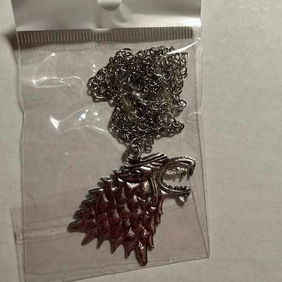 New and Unopened Game of Thrones Stark Sigil Pendant - Unisex - Picture 2 of 4